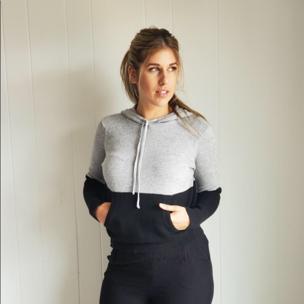 Banana Republic Color Blocked Pull-Over